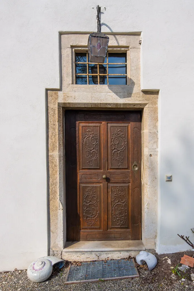 Historisches Eingangsportal des Rosenschlosses